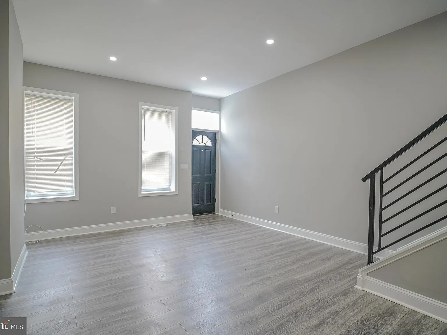 3 bed, 970 sqft, $1,750 — Photo 4