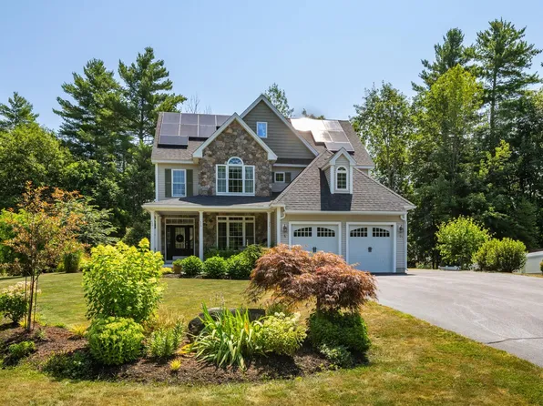 144 Boxwood Lane, Dover, NH 03820
