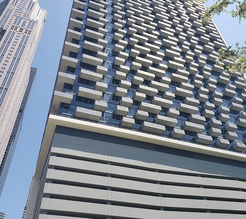 1st image of 235 W Van Buren St Unit 4516