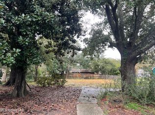 284 Dewey Cir, Biloxi, MS 39531