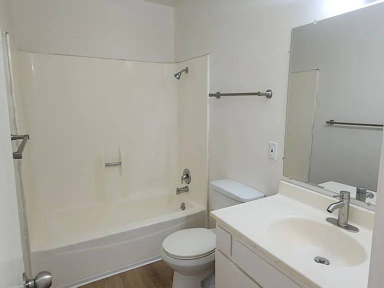 147 Sespe Ave #A-D — Photo 9