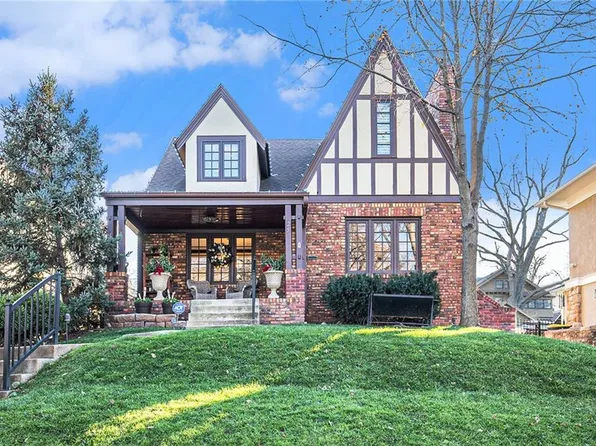 25 W 52nd St, Kansas City, MO 64112