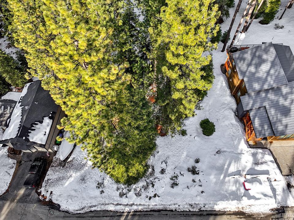 2nd image of 1638 Semat St