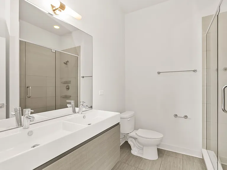 1755 N Damen Ave — Photo 5