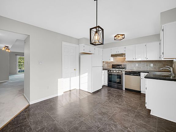 4th image of 9949 Branton Ave Unit 2B