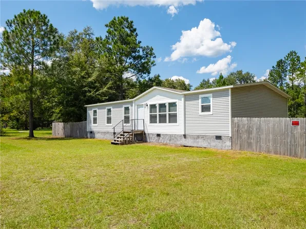 68 Mockingbird Rd, Hortense, GA 31543