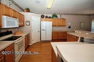 5th image of 625 Bonaire Cir