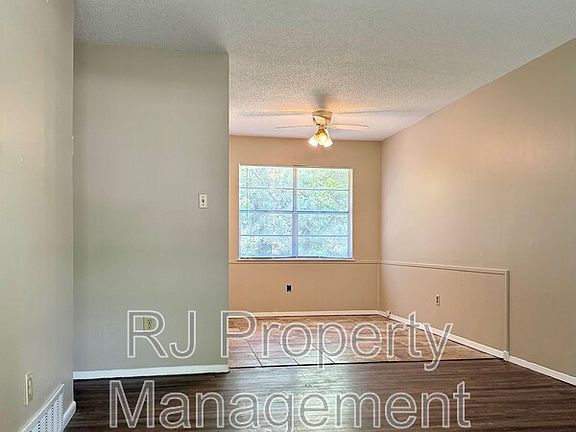 3rd image of 5969 Polk St