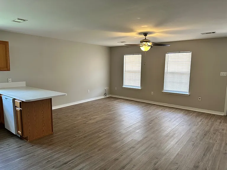 54049 Martin St #4 — Photo 4