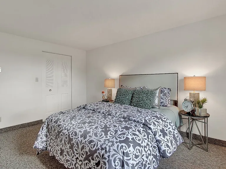 Apartments at Waterford — Photo 39