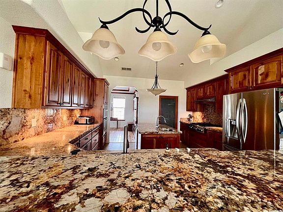 5th image of 471-215 Singletree Ln