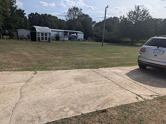 Nice 3 quarter acre lot 