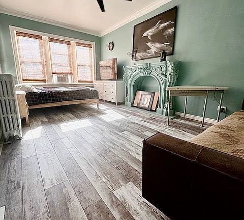 4th image of 6454 N Claremont Ave APT 3