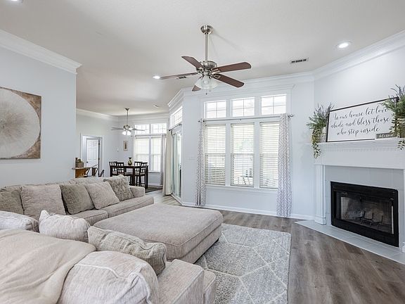 5th image of 4617 Foxborough Ave