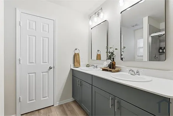 4540 Benham Dr — Photo 15