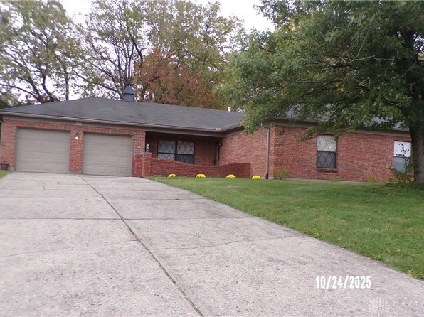 720 Talowood Dr, Dayton, OH 45430