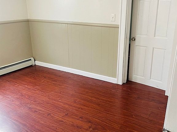 5th image of 39 Groves Ave