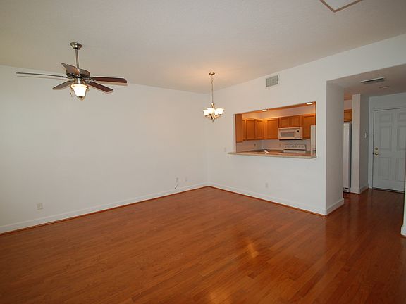 5th image of 694 Delmar Ter S