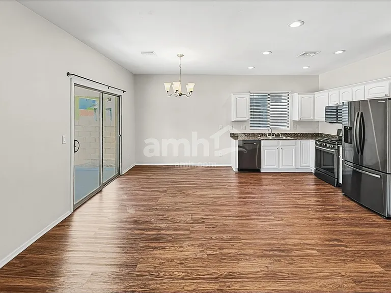 902 E Autumn Harvest Pl — Photo 5