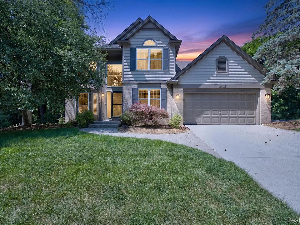 1st image of 4895 Greenview Dr