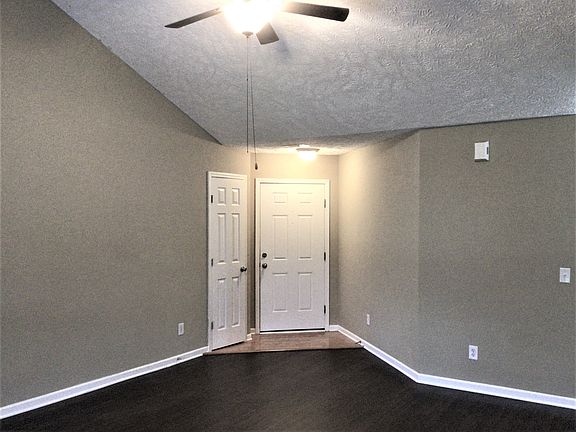 2nd image of 257 Ross Ct