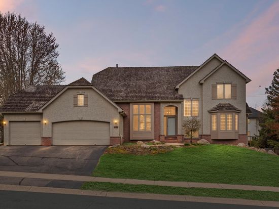 10035 Gristmill Rdg, Eden Prairie, MN 55347