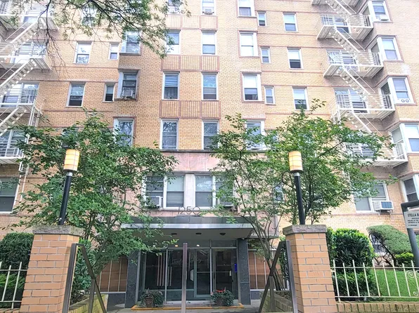 1250 Ocean Parkway image 26 of 27