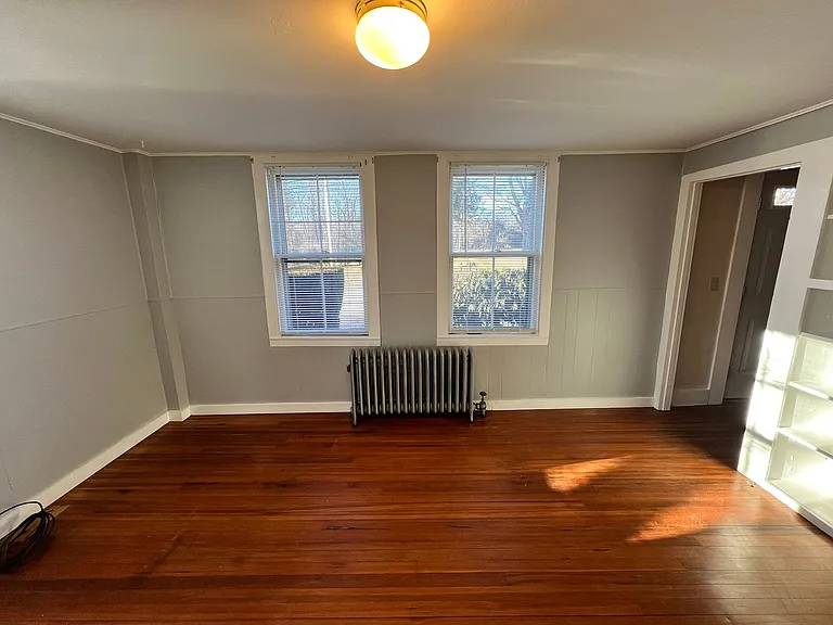 33 South Main Street — Photo 9