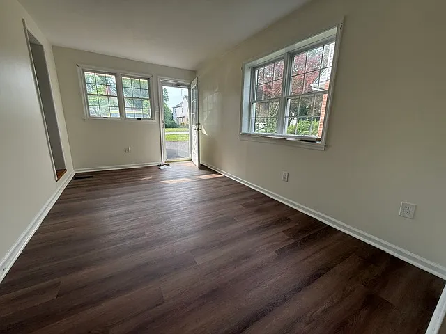 604 Meadow Ln — Photo 14