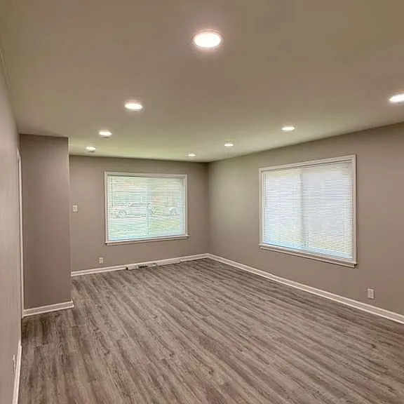 14823 Oak St — Photo 22