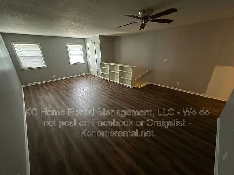3028 N 71st St — Photo 10