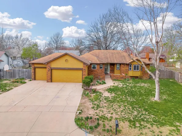 1901 N Smarsh Ln, Wichita, KS 67212