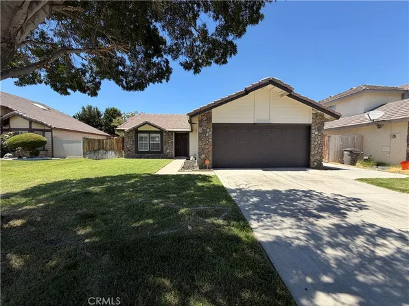 23521 Via Chantilly, Santa Clarita, CA 91355