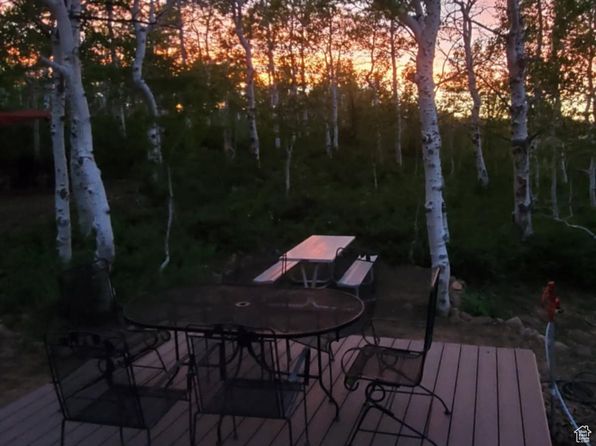 7347 N Jim Bridger Dr, Huntsville, UT 84317