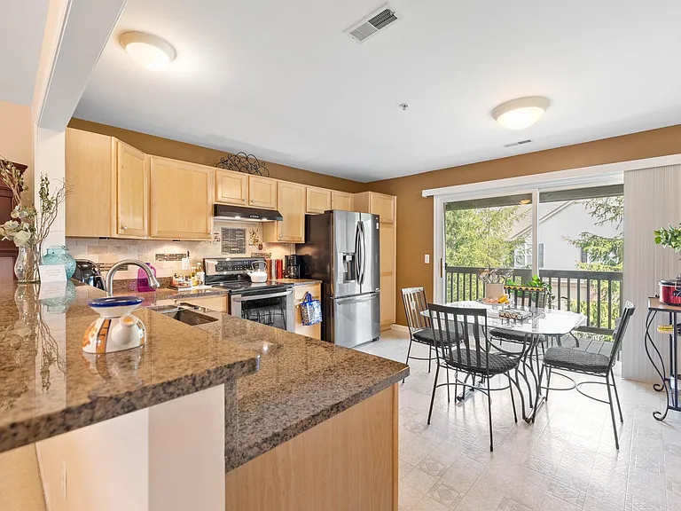 28373 Carlton Way Dr — Photo 7