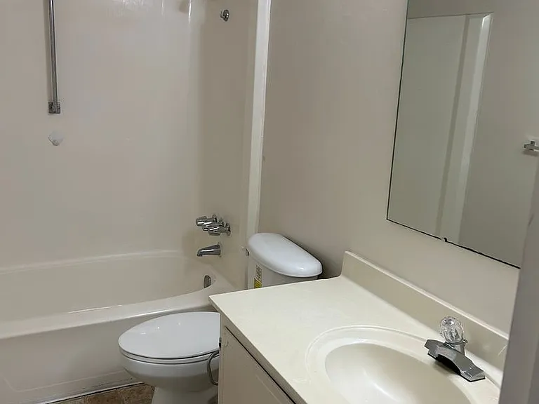 MER-Teresa Village Apartments — Photo 14