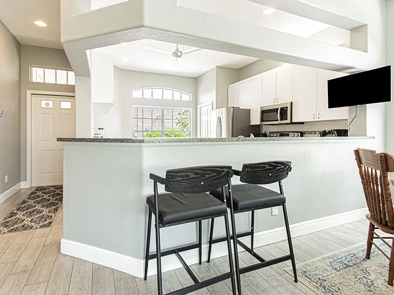 12855 Devonshire Lakes Cir — Photo 13