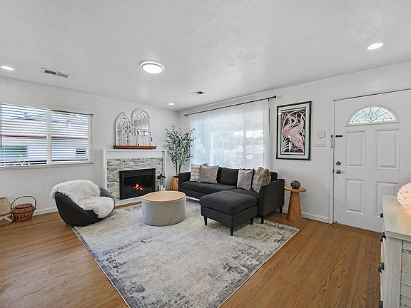 5th image of 2343 Galway Rd