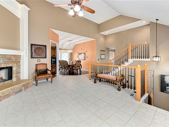 5th image of 13648 W 129th Pl