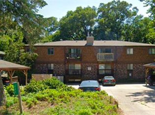 221 River St APT 5, Iowa City, IA 52246