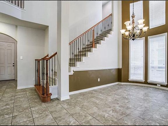 4th image of 12053 Tivoli Ln