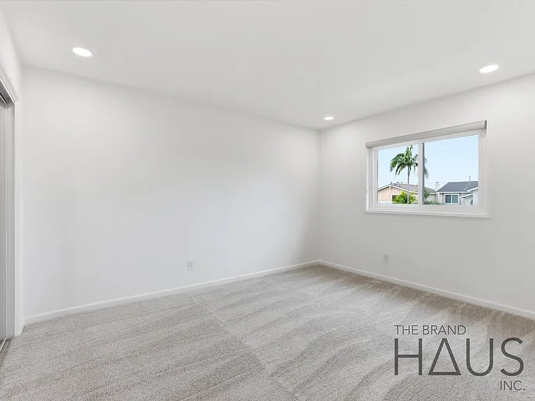 6861 Defiance Dr — Photo 19