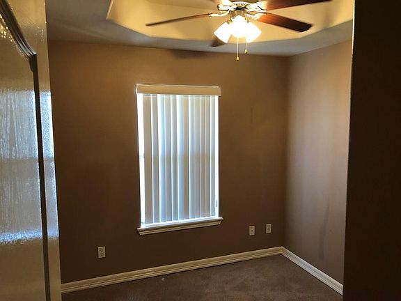 5th image of 1308 W Kiwi Ave
