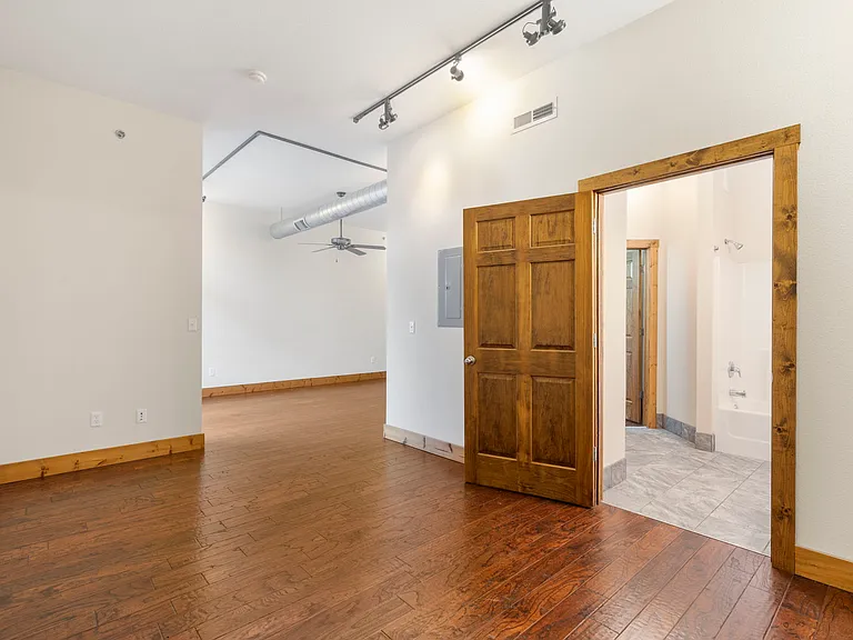 305 S Campbell Ave #203 — Photo 11
