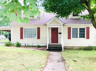 1324 W Central Ave, Carthage, MO 64836