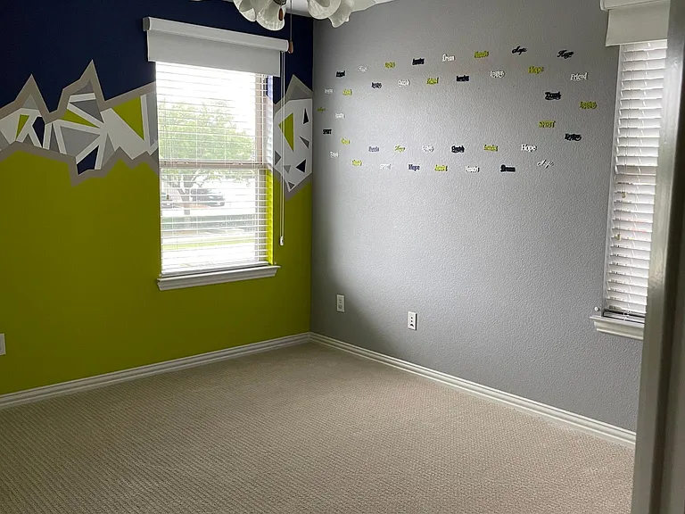 460 Hunt Dr — Photo 16