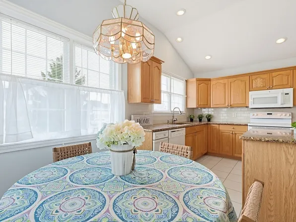 8 Aspen Way Unit 8, Franklin, MA 02038