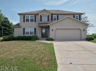 807 Pettit Dr, Hudson, IL