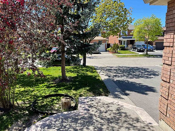 5th image of 25 Kentucky Dr