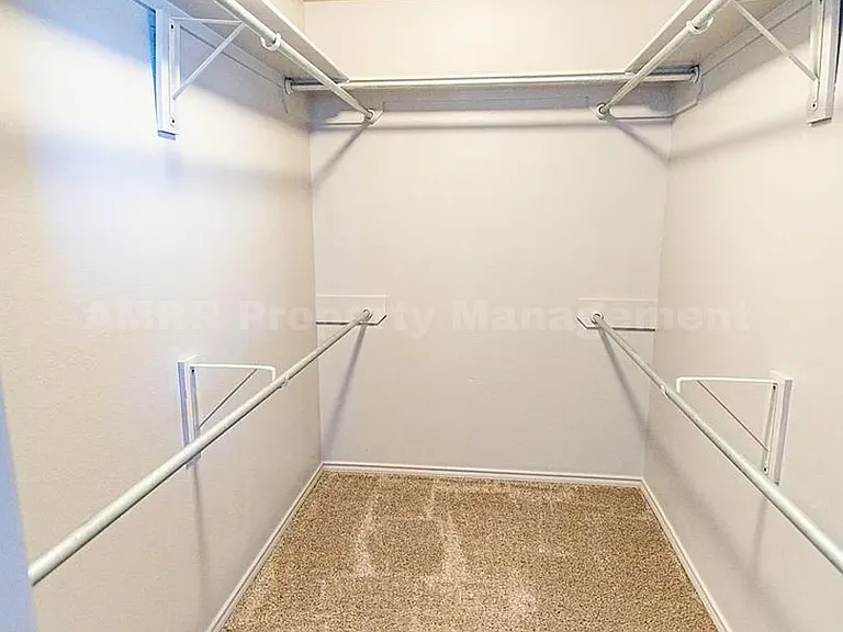 1220 Kingston St — Photo 9